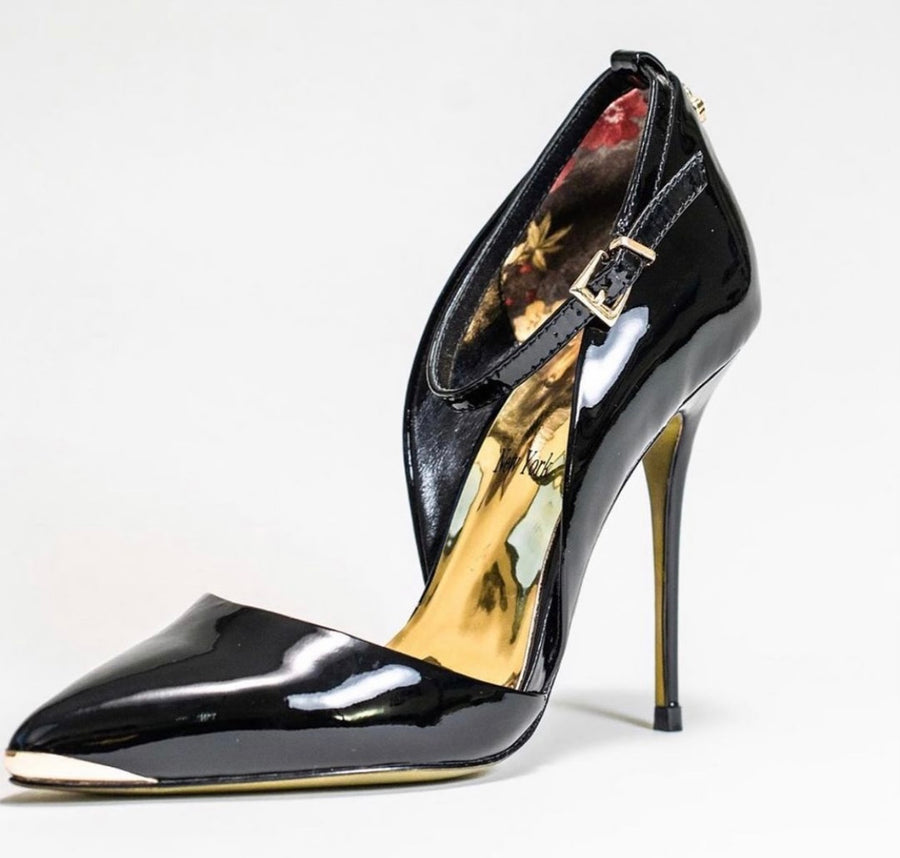 L'Medina D'Orsay Pump in Onyx Patent Leather