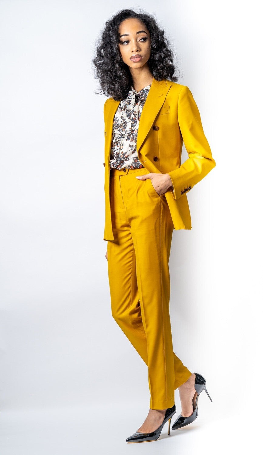 Women's Double Breast Wide Peak Lapel Pants Suit in Golden Mustard